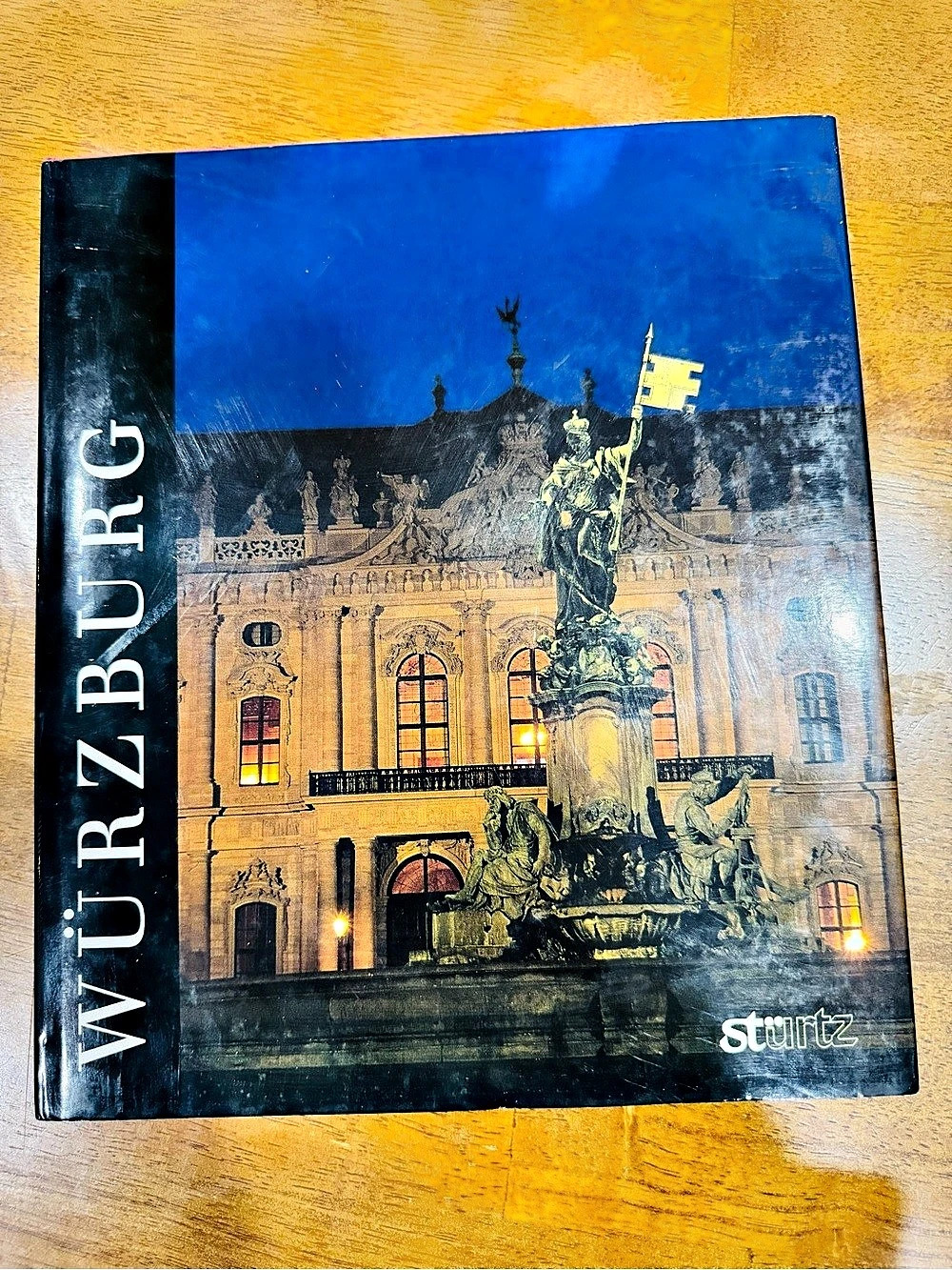Stürtz Verlag Würzburg: Bilder einer Stadt Illustrated Coffee Table Book